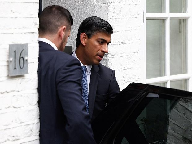Rishi Sunak tops second round of voting in UK leadership contest
