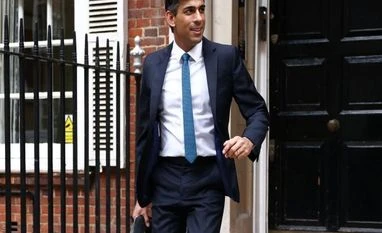 'Unsurprisingly, Boris Johnson has not returned my calls': Rishi Sunak Rishi Sunak