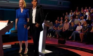 UK PM race: Rishi Sunak camp accuses Liz Truss of avoiding scrutiny Rishi Sunak and Liz Truss