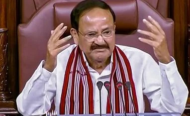 Never aspired to be Prez, won't become a dissident: Naidu at his farewell Venkaiah Naidu