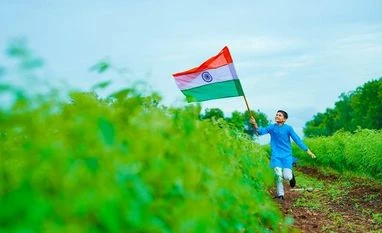 Govt urges states to actively encourage all to hoist tricolour on Aug 13-15 Indian flag