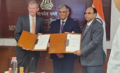 ONGC inks agreement with ExxonMobil for deepwater exploration in India ONGC, ExxonMobil