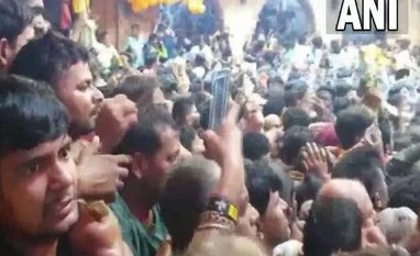 Need to limit number of devotees at a time: Bankey Bihari temple priests Visual of pilgrims at the Banke Bihari temple in Mathura