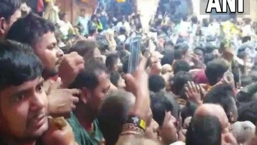 Visual of pilgrims at the Banke Bihari temple in Mathura Visual of pilgrims at the Banke Bihari temple in Mathura