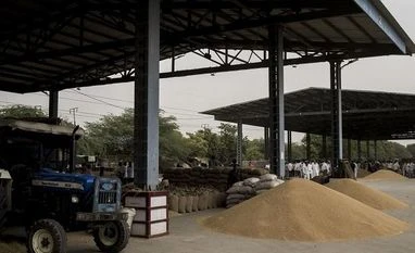 Private solution: Rise in storage helps securing food from damage, loss wheat stock