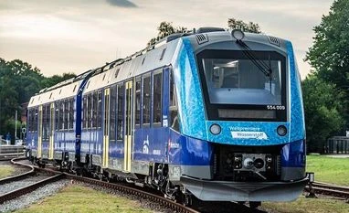Trains that emit steam: Hydrogen-powered locos start chugging in Germany Coradia, Coradia iLint