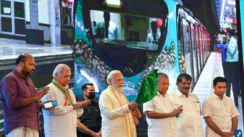 Modi, PM Modi, Pinarayi Vijayan Modi, PM Modi, Pinarayi Vijayan