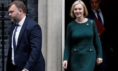 UK PM Liz Truss has told staff she expects them to wear ties and smarten up Liz Truss