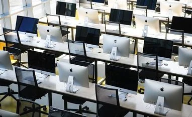 Amazon, Apple to provide digital training to women in Indo-Pacific Bloomberg, Apple, Apple training