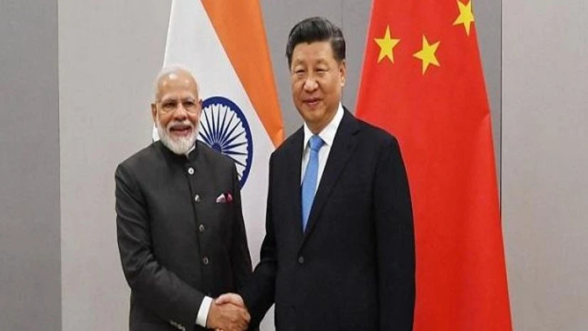 Prime Minister Narendra Modi with Chinese President Xi Jinpin Prime Minister Narendra Modi with Chinese President Xi Jinpin