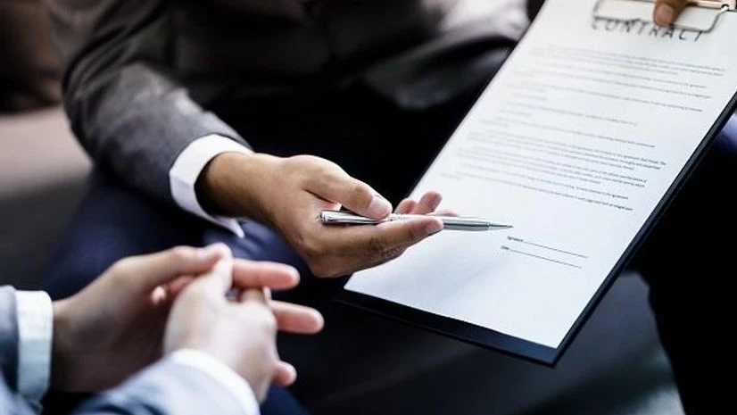 Loan, debt, loan recovery Photo: Shutterstock