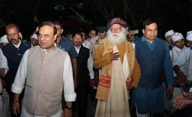 Night safari in fashion around the world: Himanta on Kaziranga row Himanta Biswa Sarma, Sadhguru, Kaziranga
