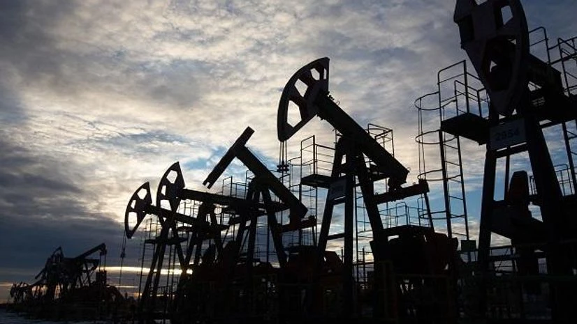 Global oil inventories expected to grow, prices to drop in next 2 yrs: EIA Global oil inventories expected to grow, prices to drop in next 2 yrs: EIA