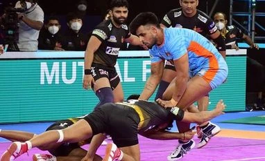 Bengal Warriorz prevail against UP, Haryana beat Jaipur Pink Panthers Bengal Warriors' captain Maninder Singh