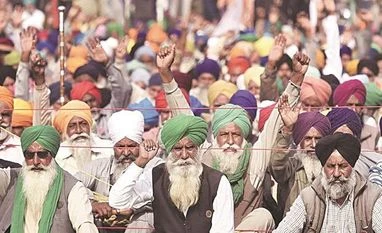 Thousands of farmers to descend at Ramlila Maidan for 'Kisan Mahapanchayat' Farmers protests