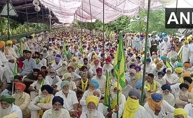 Farmers' protest near Punjab CM's house in Sangrur enters 12th day Farmers protest