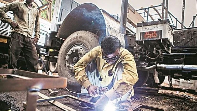 unemployment, employment Urban unemployment rate drops for fifth quarter to 7.2%: NSO survey