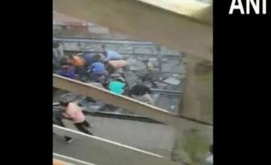 Slabs of foot-over bridge fall in Maha's Balharshah station, 4 injured Maharashtra, foot over bridge collapse