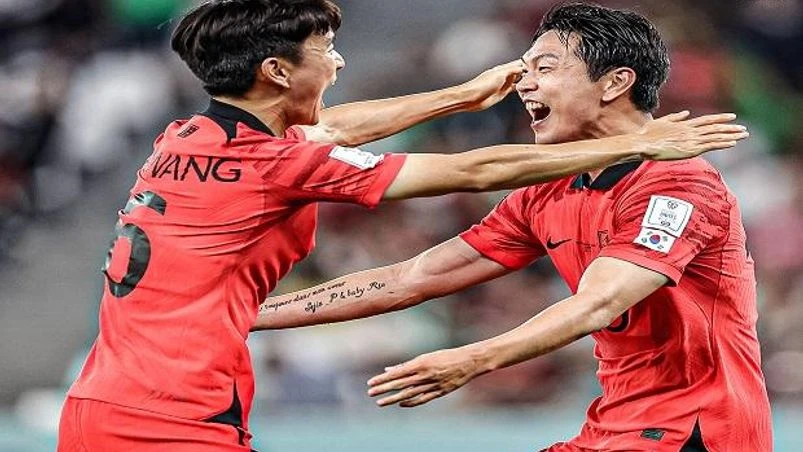 South Korea football team South Korean players celebrate as they beat Portugal to move to the Round of 16 of Fifa World Cup 2022. Photo: @theKFA
