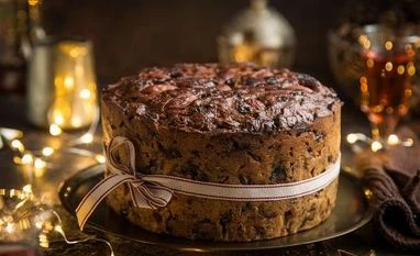 Year-end indulgence: how to pick the best cakes for gifting cake