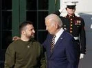 US President Joe Biden welcomes Ukraine's President Volodymyr Zelenskyy to the White House in Washington, US, December 21, 2022. (Photo: Reuters)