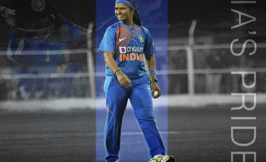 Women's T20 World Cup: Shikha Pandey makes a comeback in the Indian squad Shikha Pandey