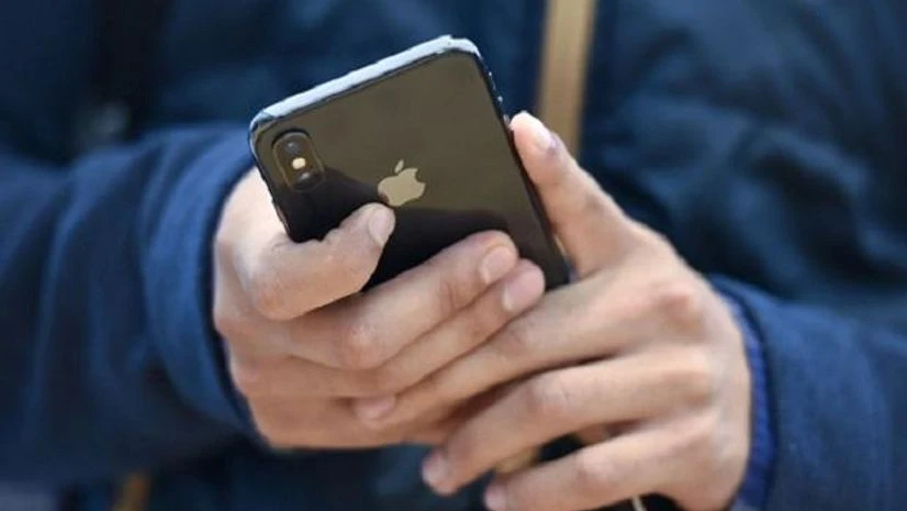 Apple, Apple phones Apple plans to drop key Broadcom chip to use in-house design by 2025