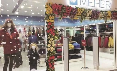 Retailers, mall developers Retailers, mall developers