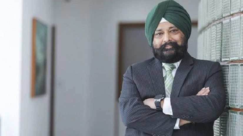 Mr Amandeep Chopra - Group President & Head of Fixed Income at UTI AMC Mr Amandeep Chopra - Group President & Head of Fixed Income at UTI AMC