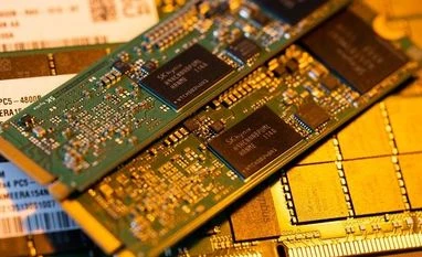Netherlands, Japan join US limits on chip tech to counter China: Report memory chip, memory chip market, chip market