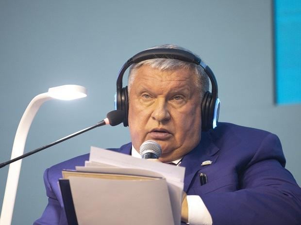 Rosneft CEO Igor Sechin discusses energy industry prospects at Energy panel