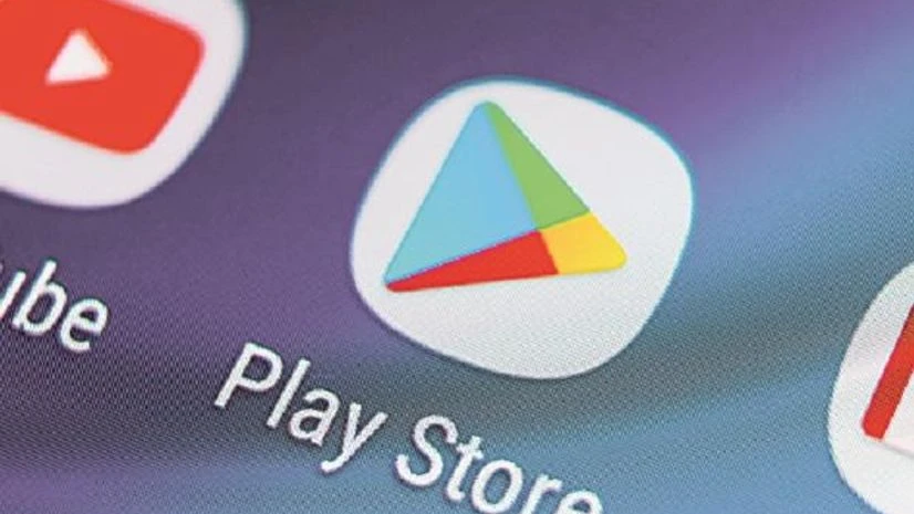 Mobile device makers mull fee for Google to pre-install its apps Mobile device makers mull fee for Google to pre-install its apps