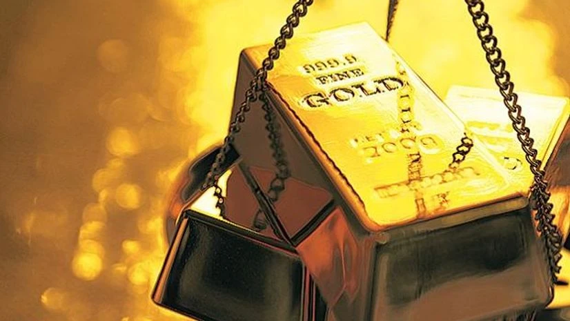 Gold price dips Rs 10 to Rs 72,760, silver falls Rs 100 to Rs 85,900 | Commodities gold, gold prices