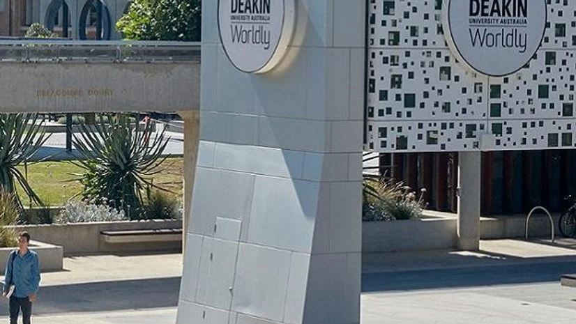Deakin University Deakin University