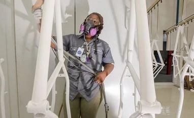 US jobless claims jump to 211,000, led by New York, California, shows data Jobs