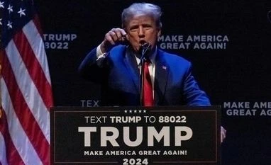 Trump, Republicans conjure familiar enemy, attack Democrats as Marxists Donald Trump