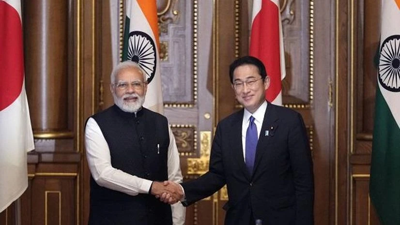 Japanese PM Fumio Kishida with Prime Minister Narendra Modi, India, Japan Photo: Bloomberg