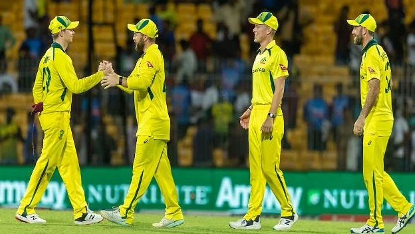 Australian cricket team Australia beat India by 21 runs in the third ODI of the three match series to take the series 2-1. Photo: Sportzpics