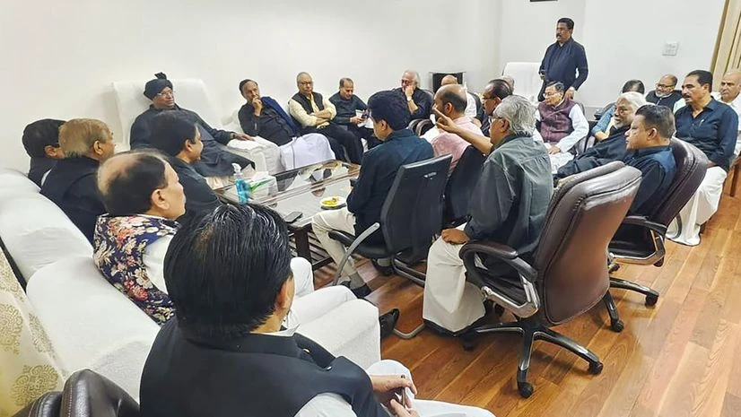 opposition parties meet opposition parties meet