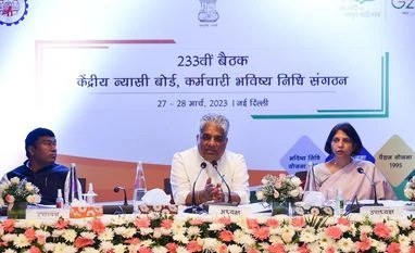 Labour Minister launches e-passbook facility for EPFO subscribers Bhupender Yadav