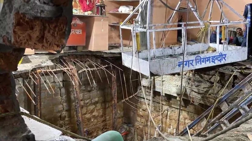 Indore temple stepwell roof collapse Indore temple stepwell roof collapse