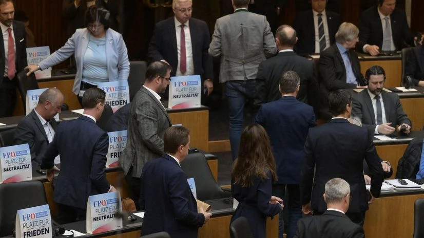 Far-right Austrian MPs walk out of Parliament Far-right Austrian MPs walk out of Parliament