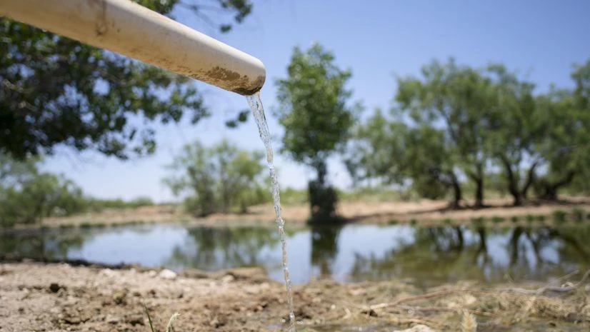 water, water pipe, water pipeline, tap water, water pipe, water pipeline, tap