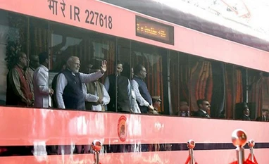 PM Modi to flag off Vande Bharat Express, attend conference in Bhopal today PM Modi