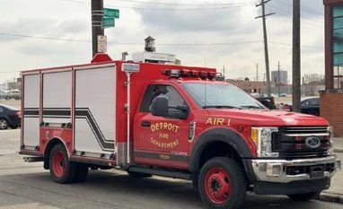 11 hurt in Detroit apartment building fire, nearly 20 displaced: Official Detroit fire