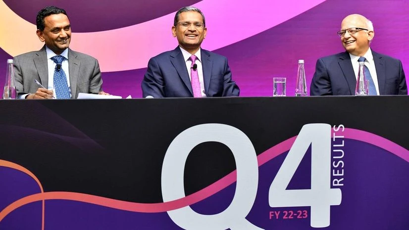 TCS Q4 Results TCS Q4 Results