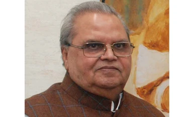 Satyapal Malik called by CBI in J-K insurance case on April 27-28 Satyapal Malik