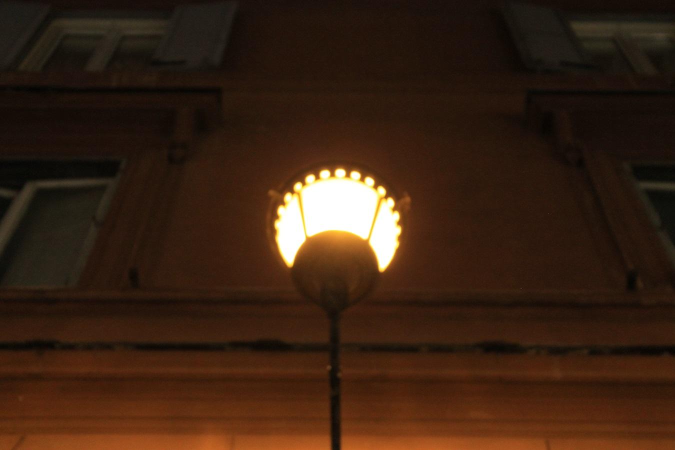 Additional 70,000 street lights to be installed in Delhi under govt