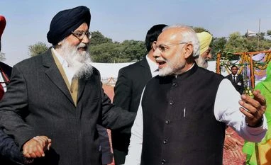 PM Modi to pay last respects to Parkash Badal in Chandigarh today: Report File image of Parkash Singh Badal with Prime Minister Narendra Modi