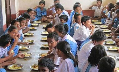 Kerala's midday meal 'improbable', joint team to examine reality: Centre Midday meal